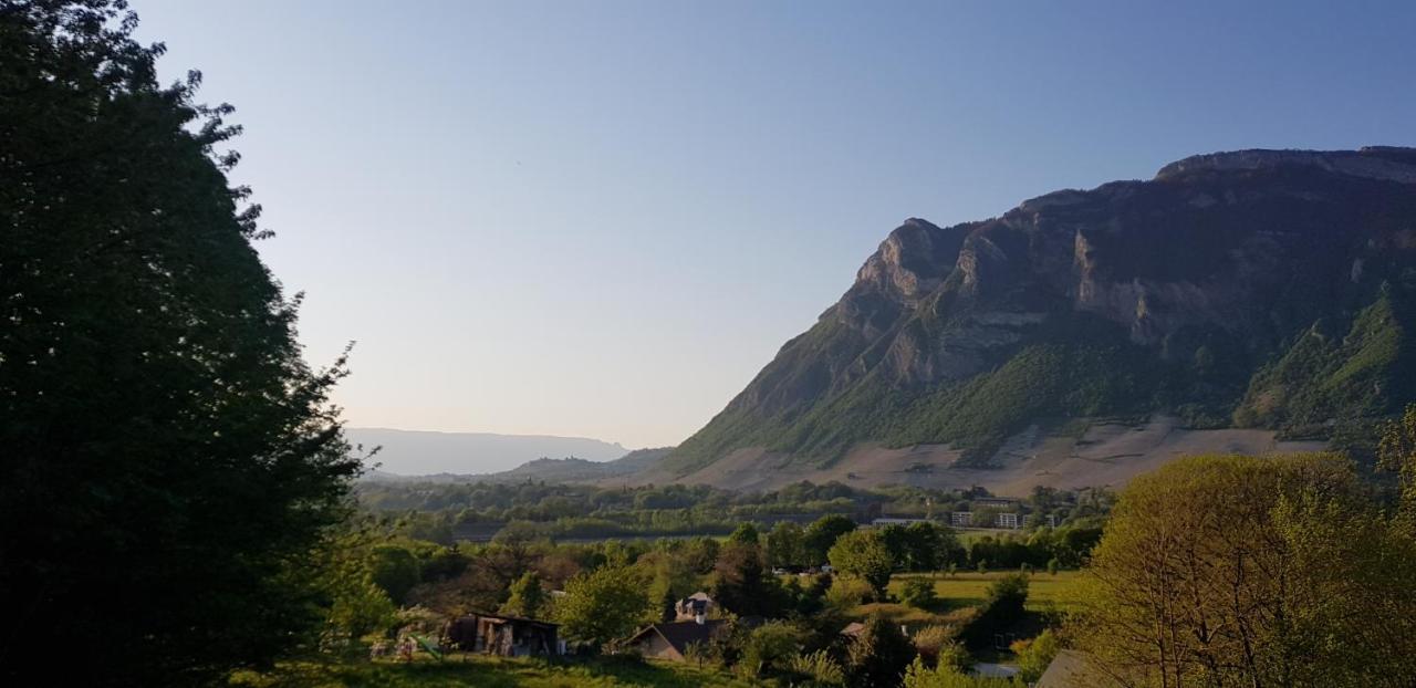 Gite Clair, Spacieux Et Cosy Avec Vue Sur Le Massif De La Chartreuse Appartement Sainte-Helene-du-Lac Buitenkant foto